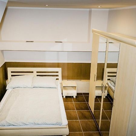 斯塔洛瓦沃拉Apartament Stalowa公寓 外观 照片