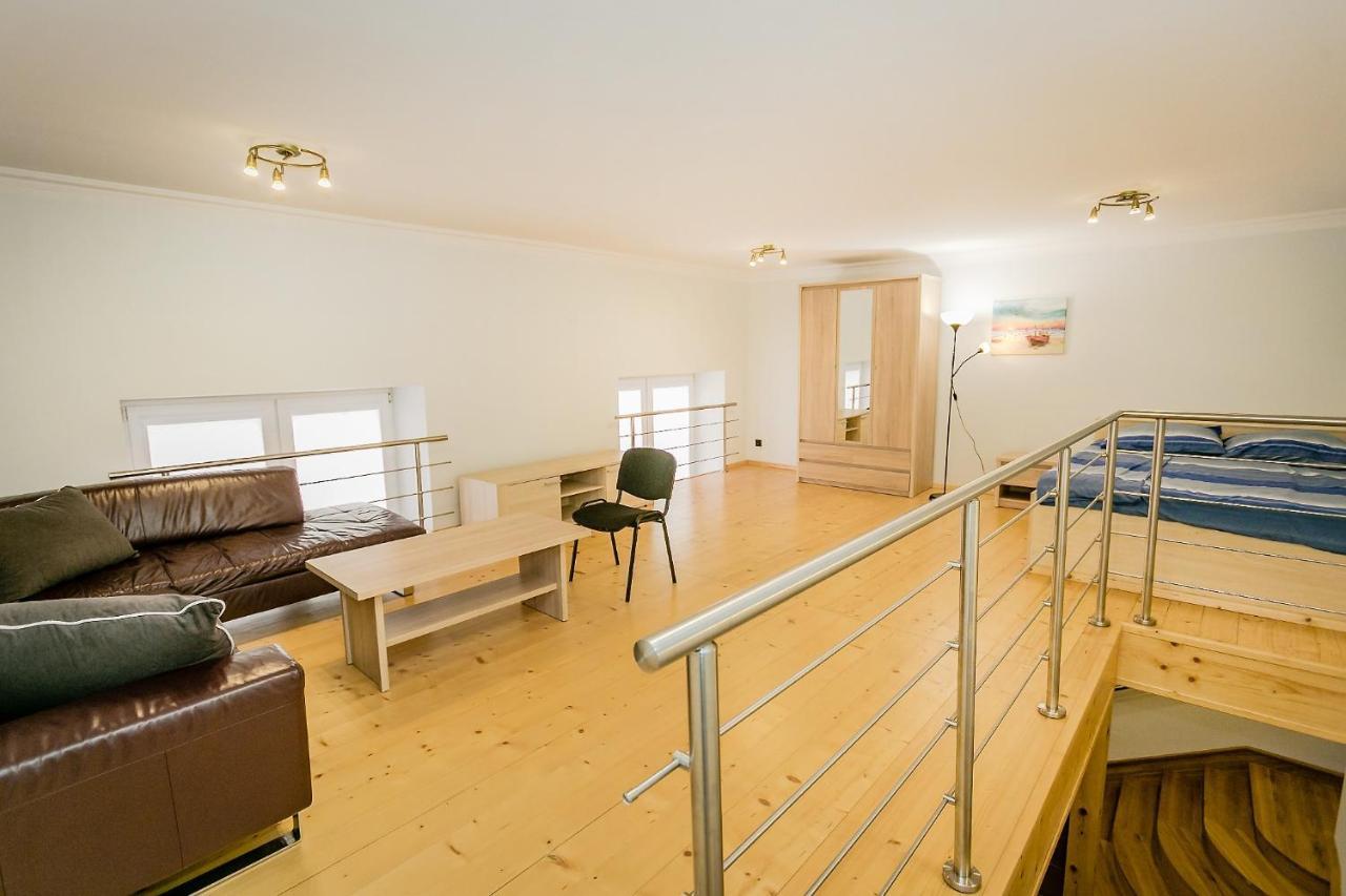 斯塔洛瓦沃拉Apartament Stalowa公寓 外观 照片