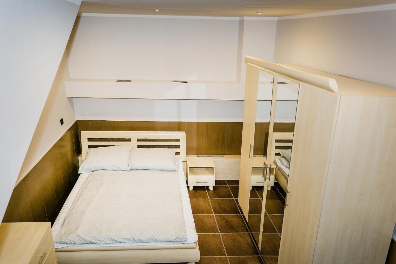 斯塔洛瓦沃拉Apartament Stalowa公寓 外观 照片